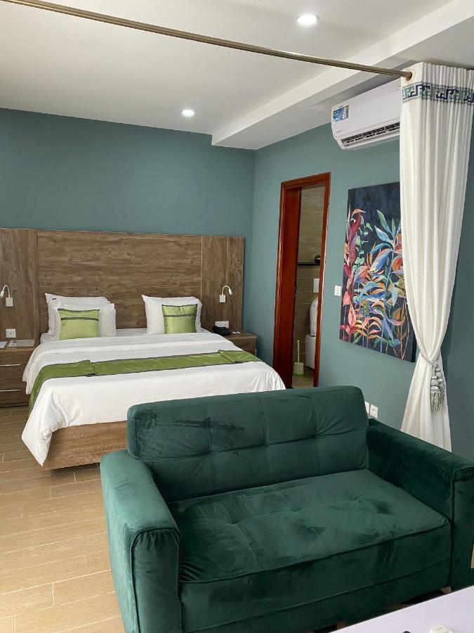 Bano Palace Hotel Douala Exterior photo